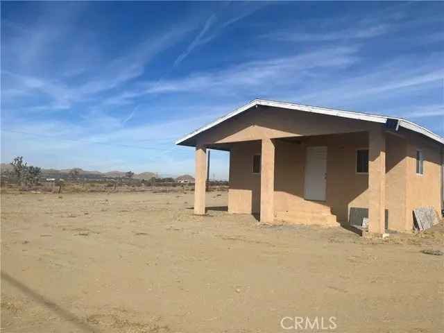 Single-family house For Sale in Palmdale, California