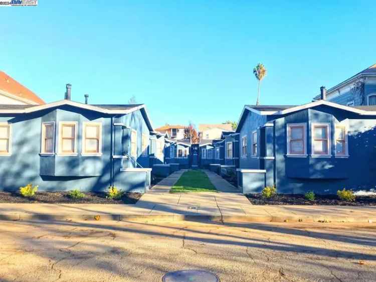 Multi-family house For Sale in 1438, Chestnut Street, Oakland, California