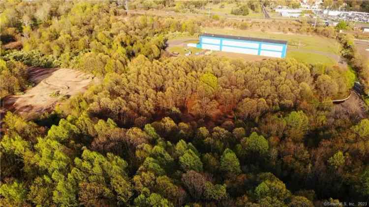 Land For Sale in North Haven, Connecticut