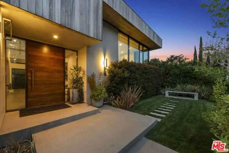 Single-family house For Sale in 3254, Hutton Drive, Beverly Hills, California