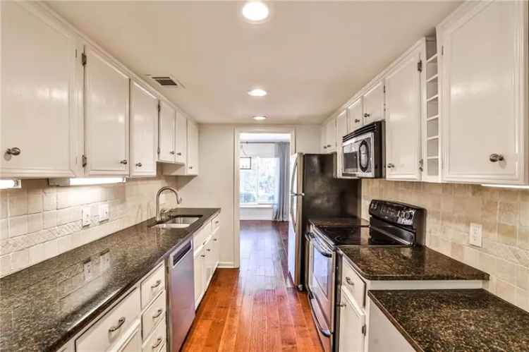 Condo For Sale in 21, Ivy Ridge Northeast, Atlanta, Georgia