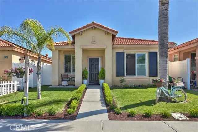 Single-family house For Sale in 1063, Encanto Drive, San Jacinto, California