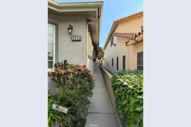 Multi-family house For Sale in 3622, Pacific Avenue, Long Beach, California