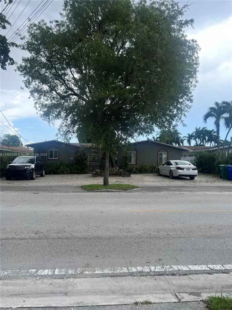 Multi-family house For Sale in 2761, Southwest 32nd Avenue, Miami, Florida