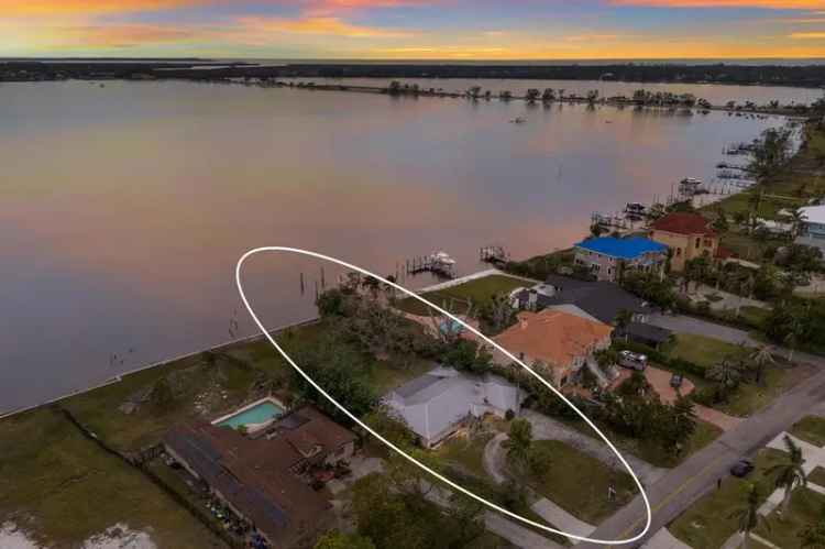 Single-family house For Sale in 1126, Palma Sola Boulevard, Bradenton, Florida