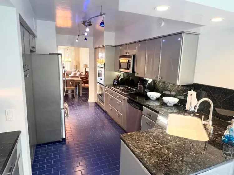 Condo For Sale in Carlsbad, California