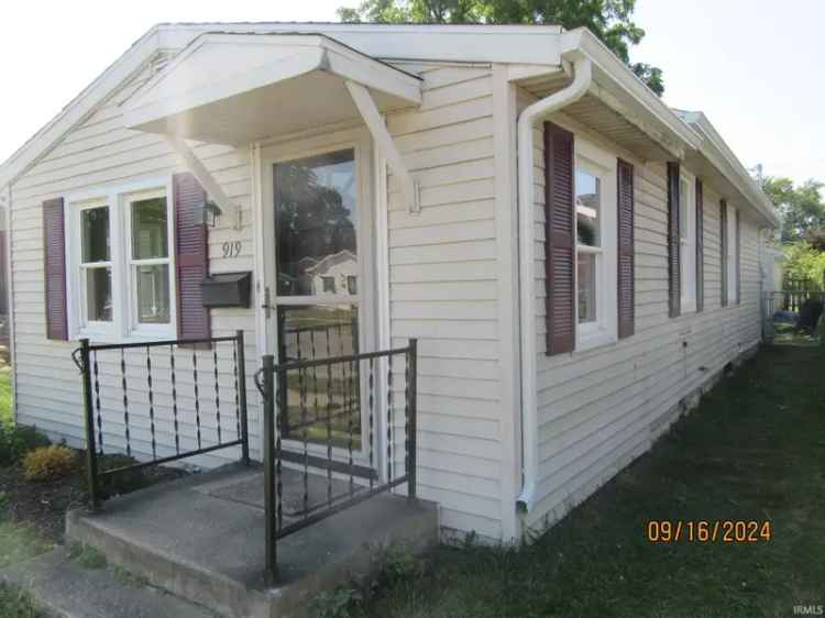 Single-family house For Sale in 919, Meridian Street, Mishawaka, Indiana