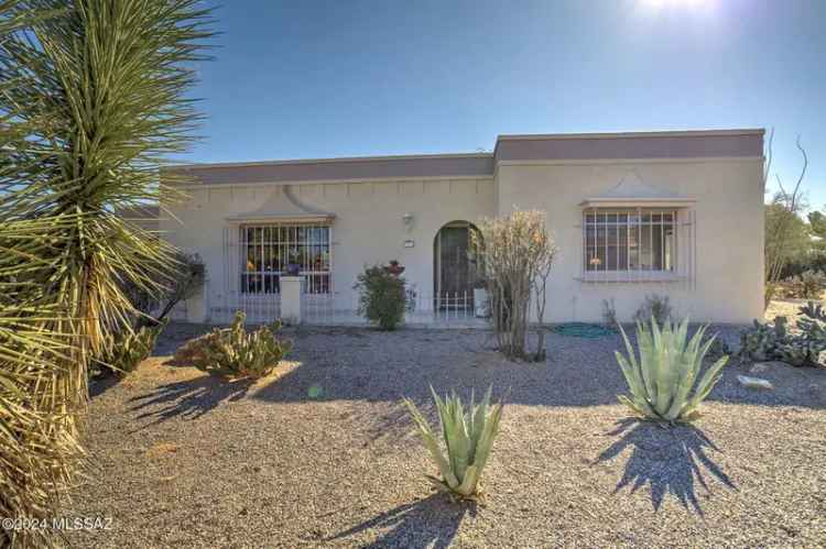 Single-family house For Sale in Green Valley, Arizona