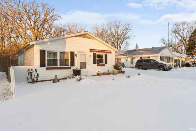 Single-family house For Sale in 1130, Hartzell Road, New Haven, Indiana