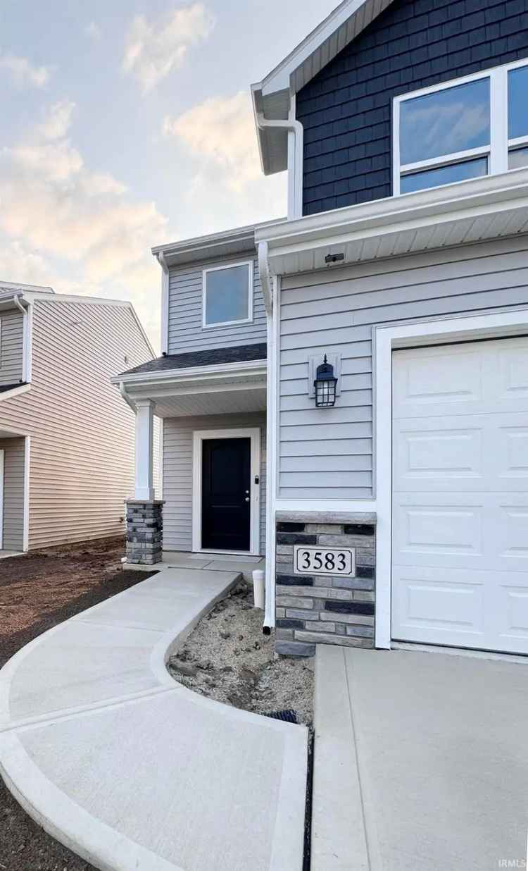 Condo For Sale in New Haven, Indiana