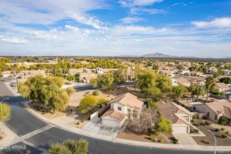 House For Sale in 2111, South Navajo Way, Chandler, Arizona