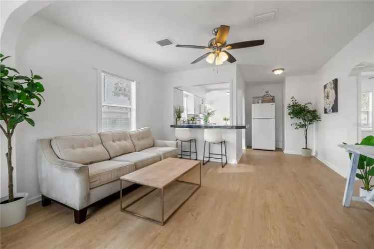 Single-family house For Sale in 3645, 5th Avenue South, Saint Petersburg, Florida