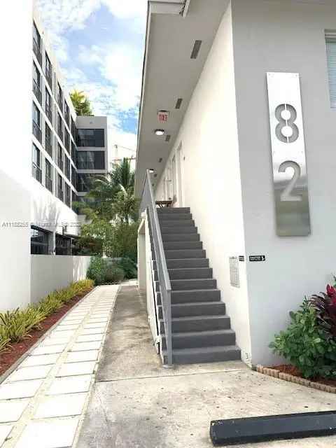 Multi-family house For Sale in 82, Northwest 27th Street, Miami, Florida