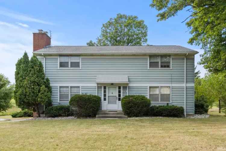 Multi-family house For Sale in 9720, Bluffton Road, Fort Wayne, Indiana