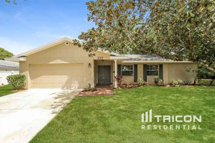 3 Bed 2 Bath Home with Pool - Available Feb 28 2025