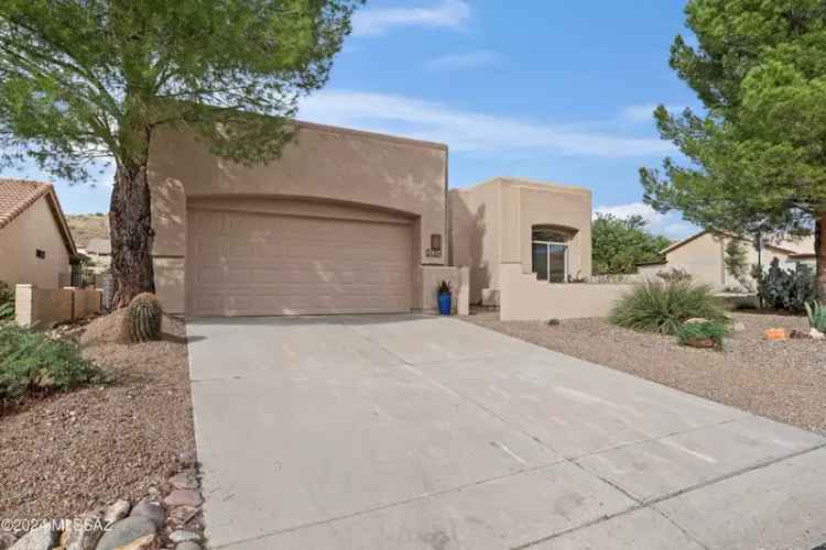 Single-family house For Sale in Saddlebrooke, Arizona