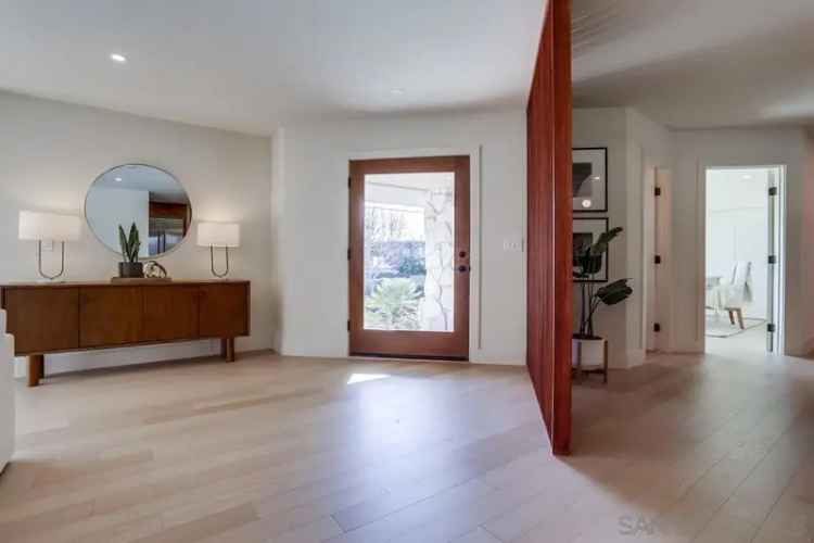 Single-family house For Sale in 896, La Jolla Rancho Road, San Diego, California