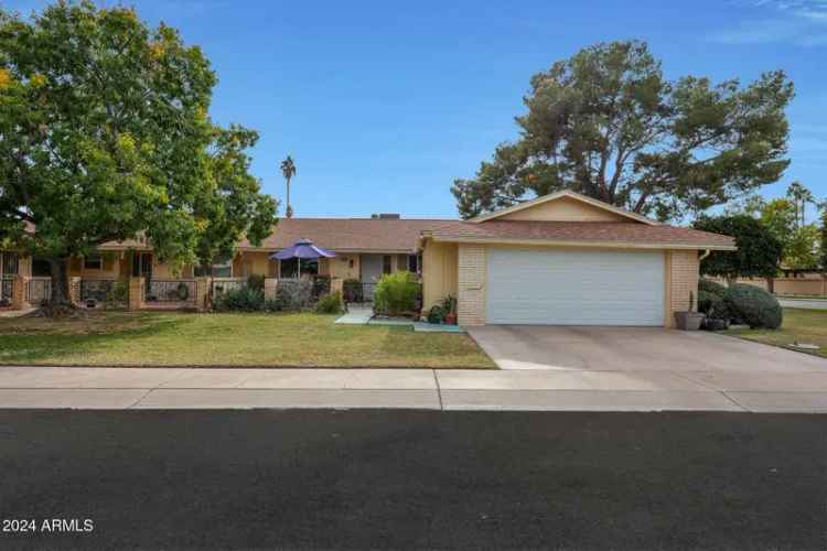 Single-family house For Sale in 10211, West Royal Oak Road, Sun City, Arizona