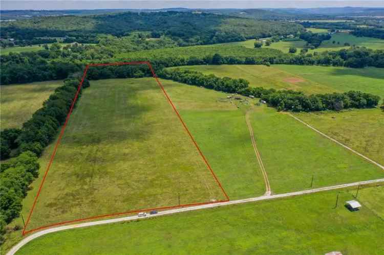 Land For Sale in Fayetteville, Arkansas