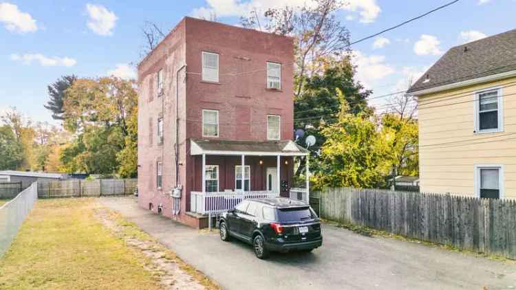 Multi-family house For Sale in 210, Rosette Street, New Haven, Connecticut