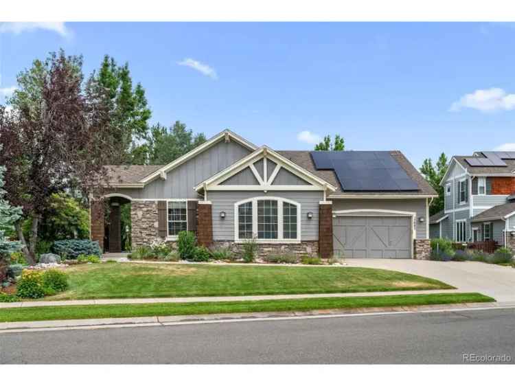 Single-family house For Sale in Arvada, Colorado