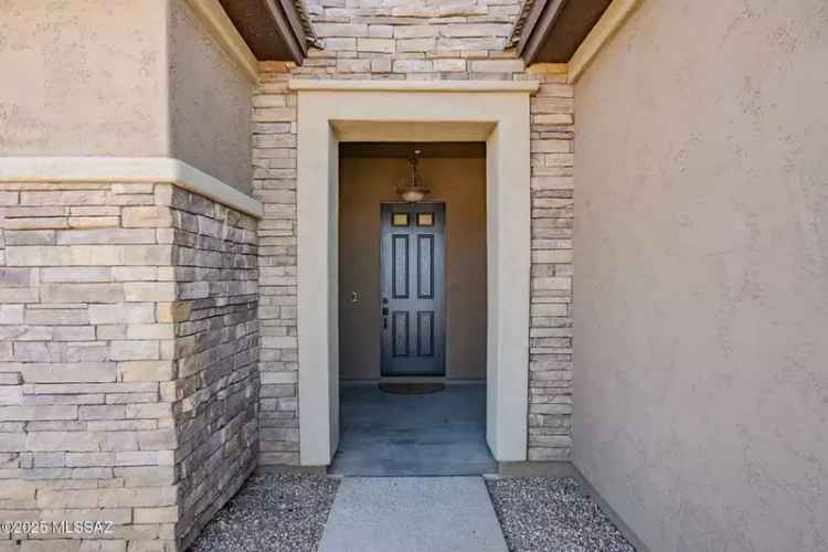 Single-family house For Sale in 1256, East Madera Estates Lane, Sahuarita, Arizona