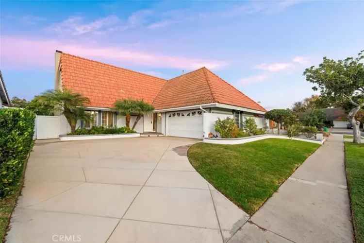 Single-family house For Sale in 5261, Bordeaux Avenue, Irvine, California