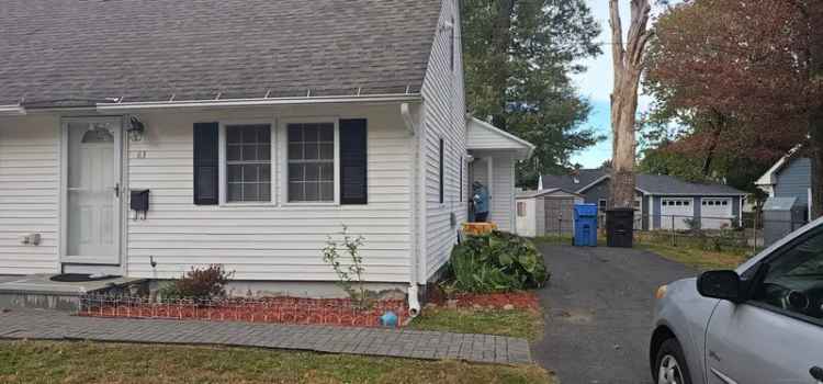 Single-family house For Sale in 83, Skipper Street, New Britain, Connecticut