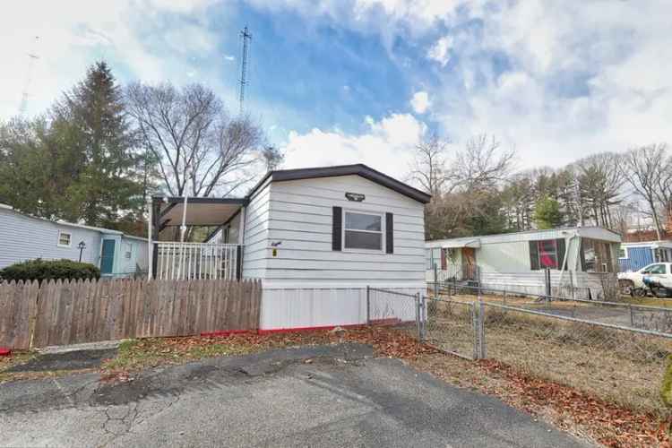 Single-family house For Sale in 8, Thunderbird Drive, Naugatuck, Connecticut