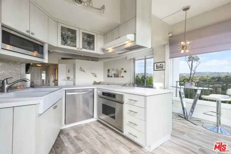 Condo For Sale in 10501, Wilshire Boulevard, Los Angeles, California