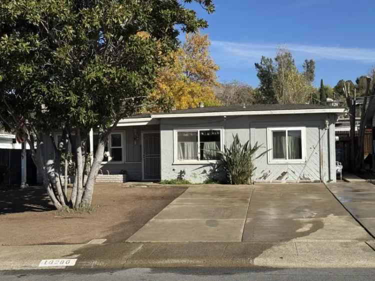 Single-family house For Sale in 10280, Ashdale Drive, San Jose, California