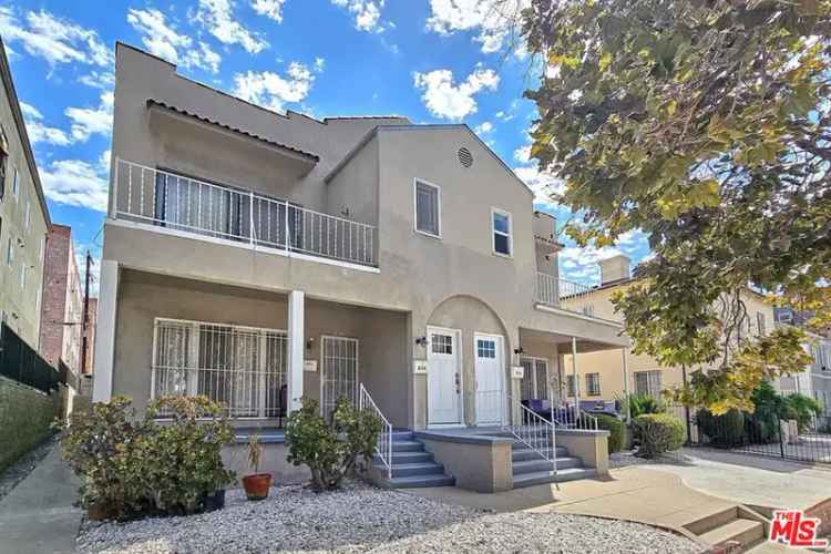 Multi-family house For Sale in 854, South Gramercy Place, Los Angeles, California