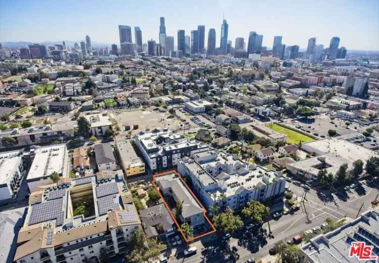 Multi-family house For Sale in Los Angeles, California