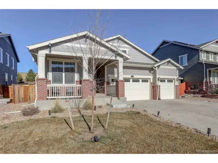 Single-family house For Sale in Thornton, Colorado