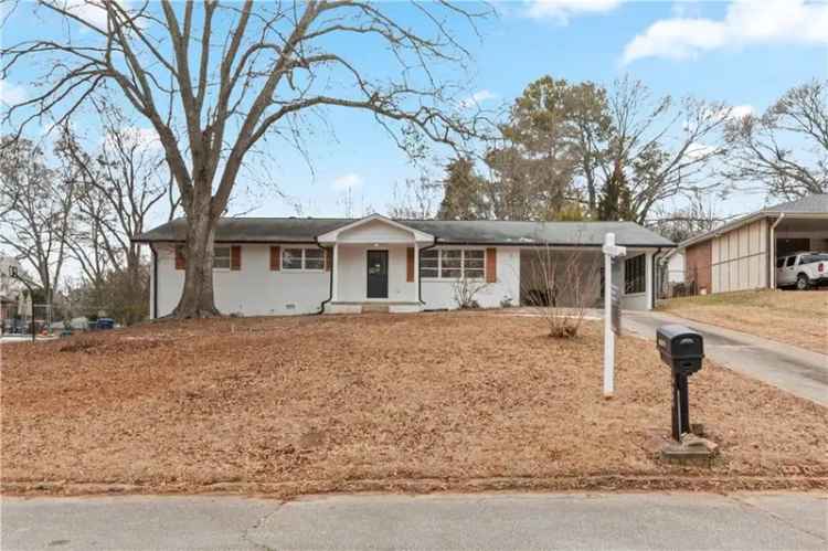 Single-family house For Sale in 1066, Cleavemark Drive, Clarkston, Georgia