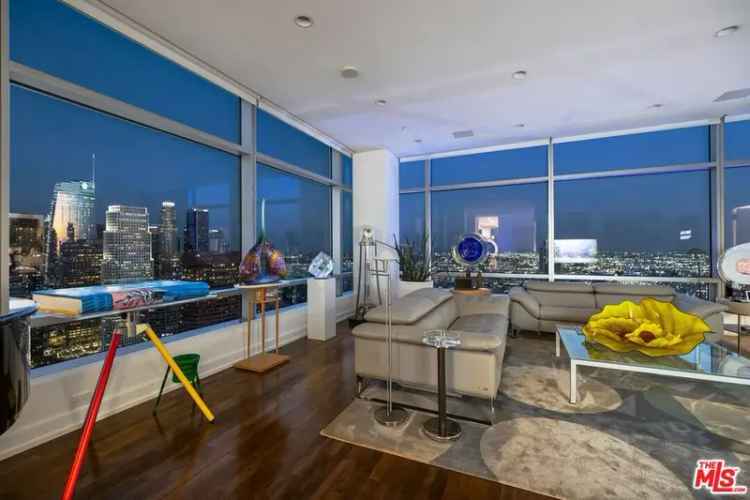 Condo For Sale in 900, West Olympic Boulevard, Los Angeles, California