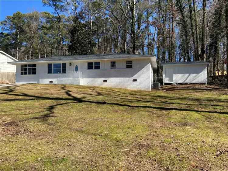 Single-family house For Sale in 345, Forest Valley Road, Lawrenceville, Georgia