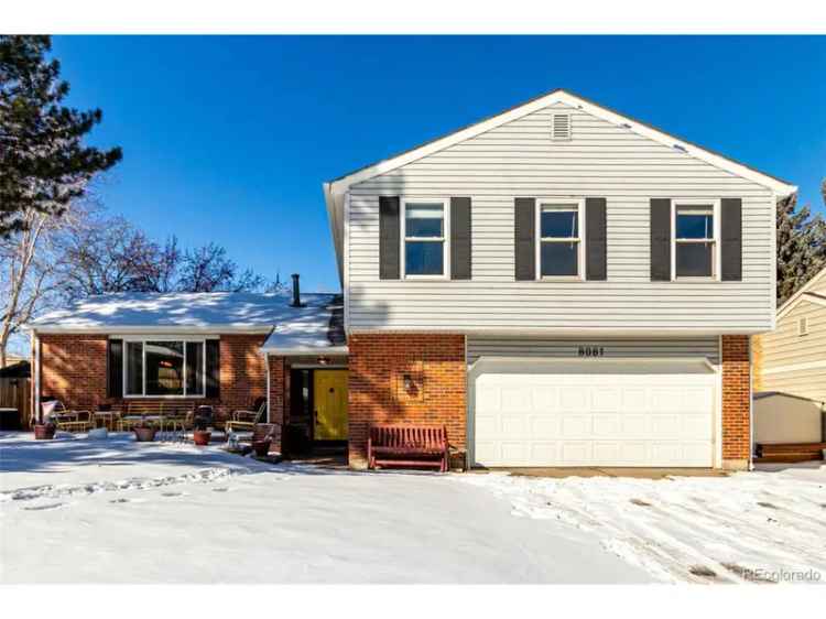 Single-family house For Sale in 8081, Johnson Street, Arvada, Colorado