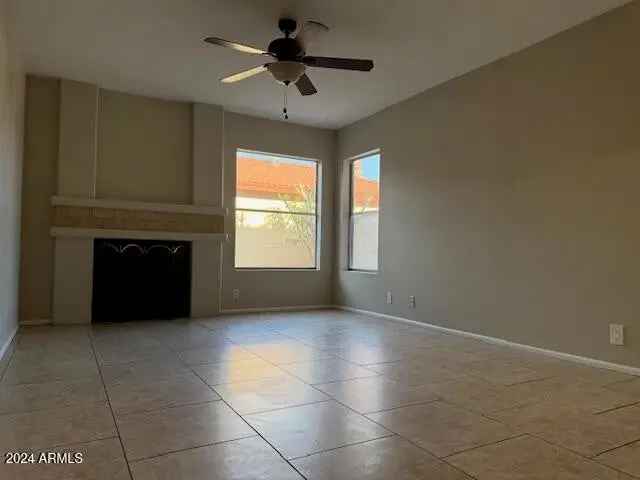 Single-family house For Sale in 4918, West Gelding Drive, Glendale, Arizona