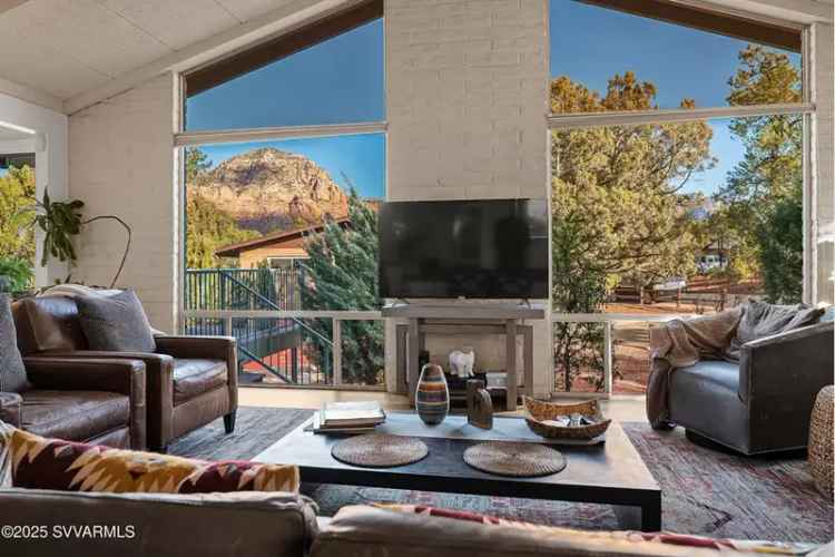 Single-family house For Sale in 215, Canyon Wren Drive, Sedona, Arizona