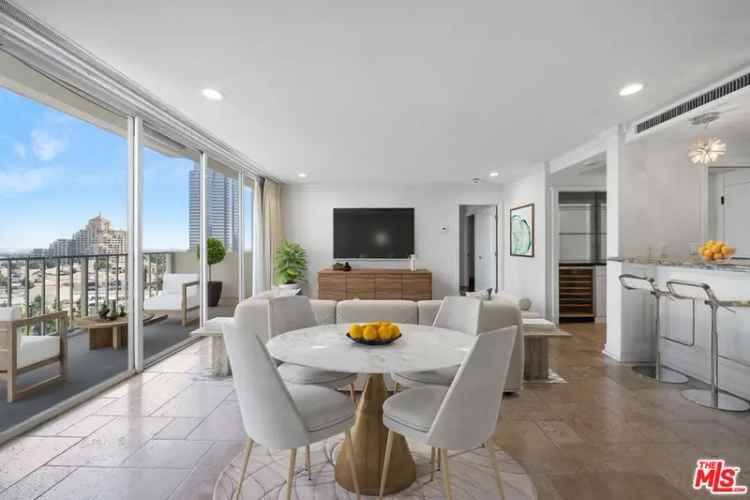 Condo For Sale in Los Angeles, California