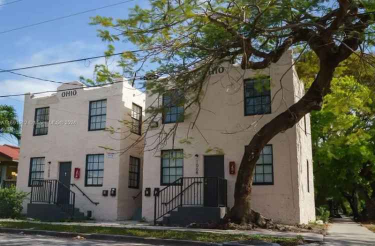 Multi-family house For Sale in 1068, Northwest 5th Street, Miami, Florida