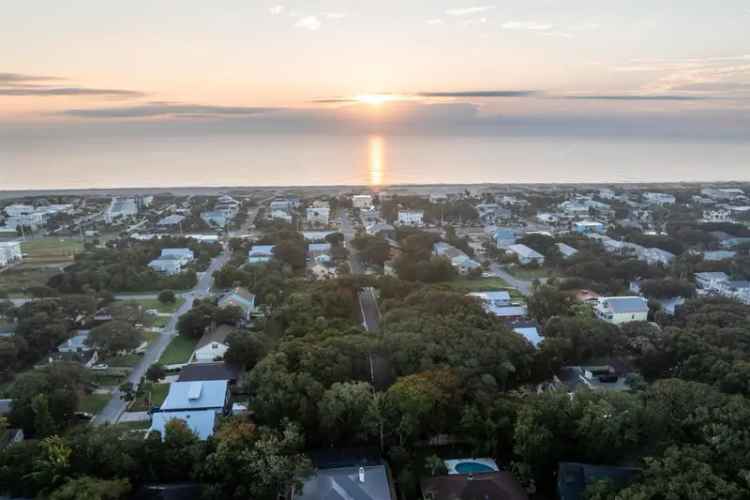 Single-family house For Sale in Saint Augustine Beach, Florida