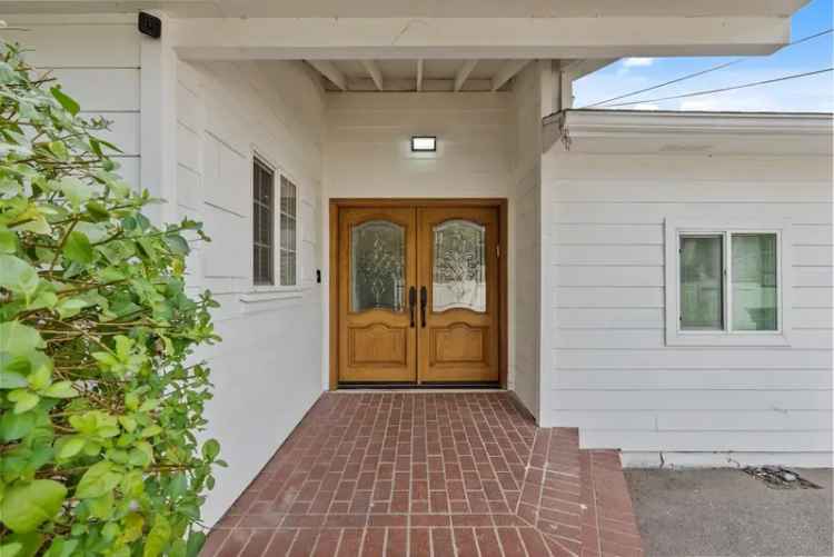 Updated 3-Bedroom Tarzana Home for Rent