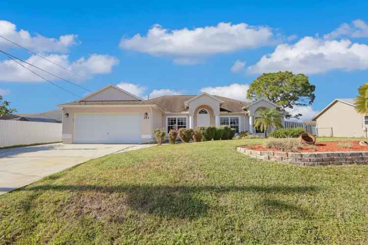 Single-family house For Sale in 345, Southwest Ridgecrest Drive, Port Saint Lucie, Florida