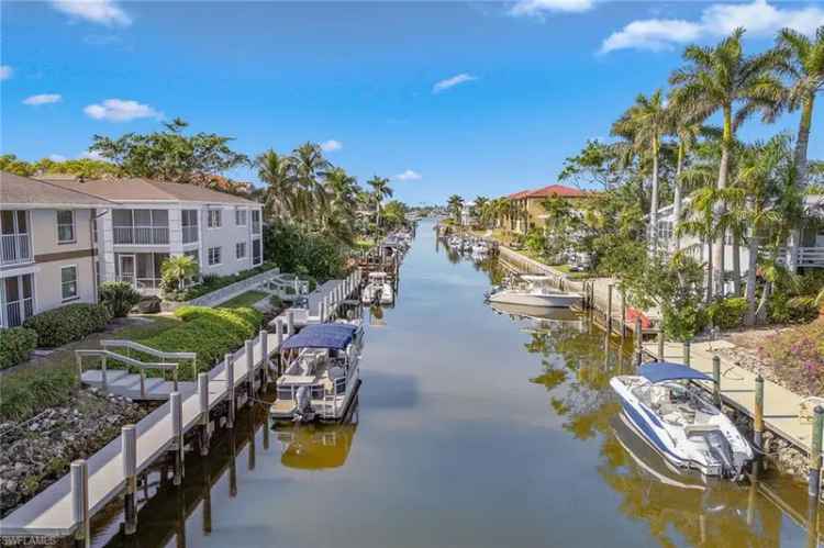 Condo For Sale in 1501, Chesapeake Avenue, Naples, Florida