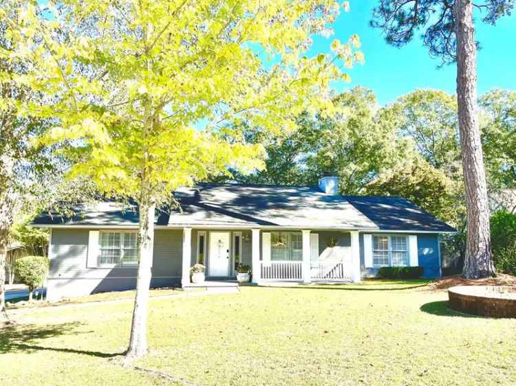 Single-family house For Sale in 2014, Stonewood Drive, Dothan, Alabama