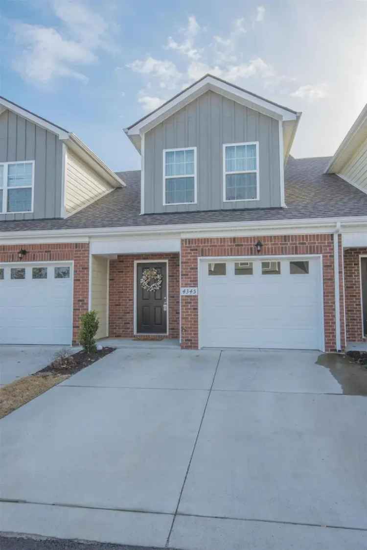 3 Bedroom Townhouse Near MTSU Available February 1