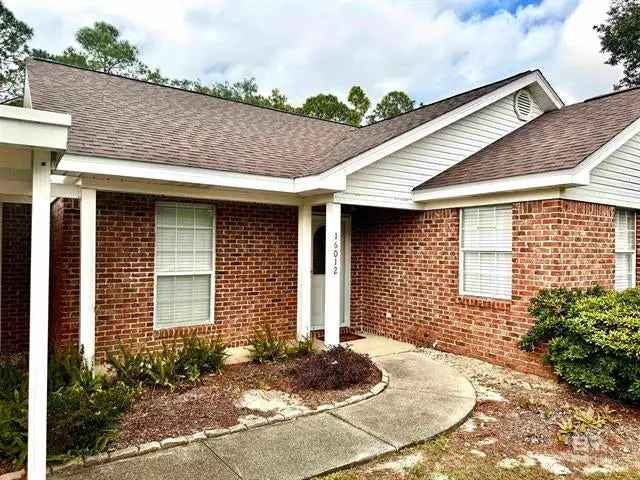 Single-family house For Sale in 16012, Brigadoon Trail, Gulf Shores, Alabama