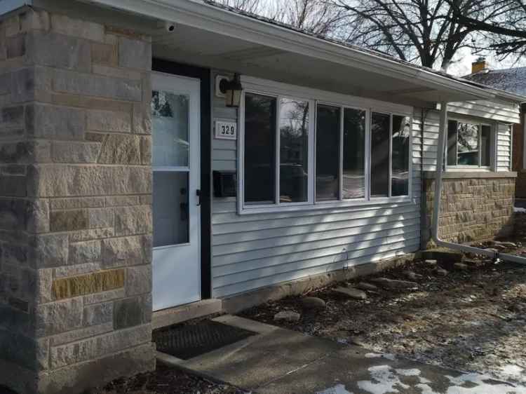 Single-family house For Sale in 329, Nokomis Street, Park Forest, Illinois